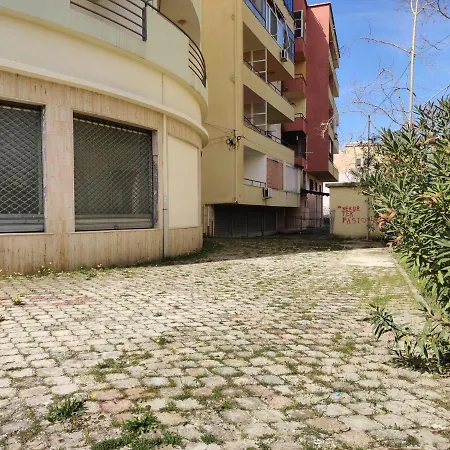 Noah Golem (Tirana)
